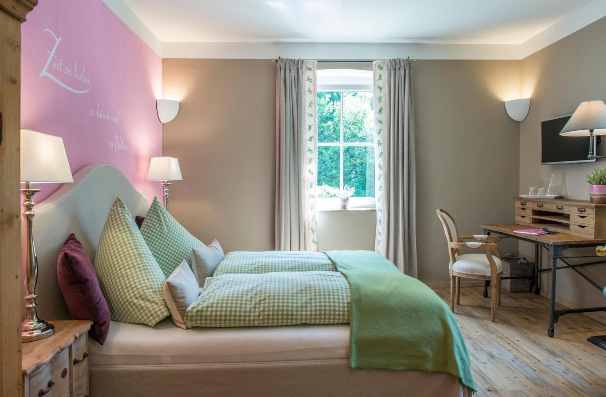 Waldruhe - Bett, Fruehstueck & Ein Laecheln Bed & Breakfast Bad Aussee Exterior photo