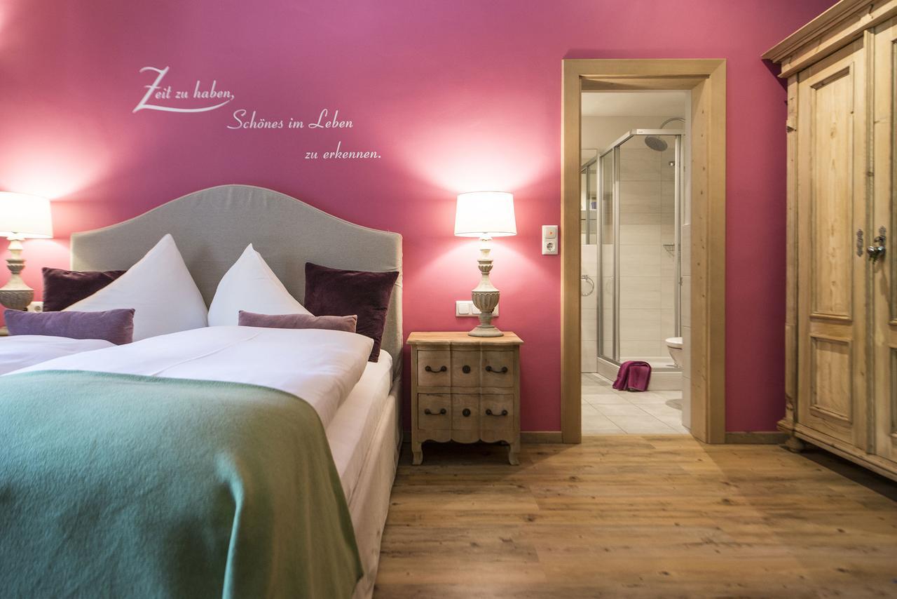 Waldruhe - Bett, Fruehstueck & Ein Laecheln Bed & Breakfast Bad Aussee Exterior photo