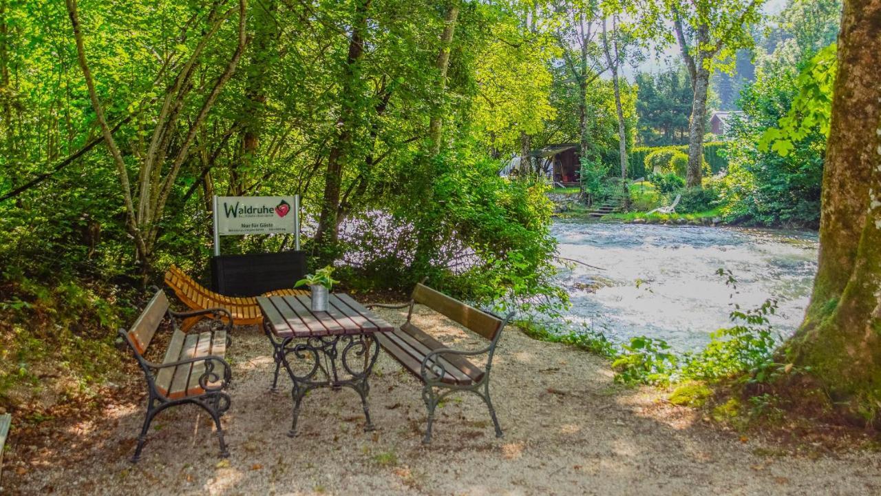 Waldruhe - Bett, Fruehstueck & Ein Laecheln Bed & Breakfast Bad Aussee Exterior photo